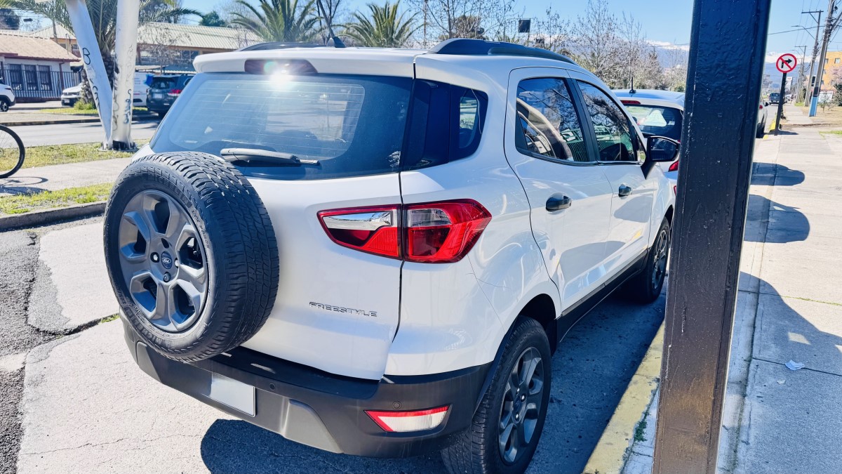 Ford Ecosport Freestyle — foto 2 de 5