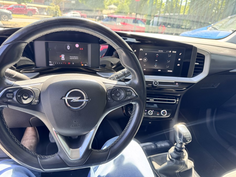 Opel Mokka — foto 6 de 11