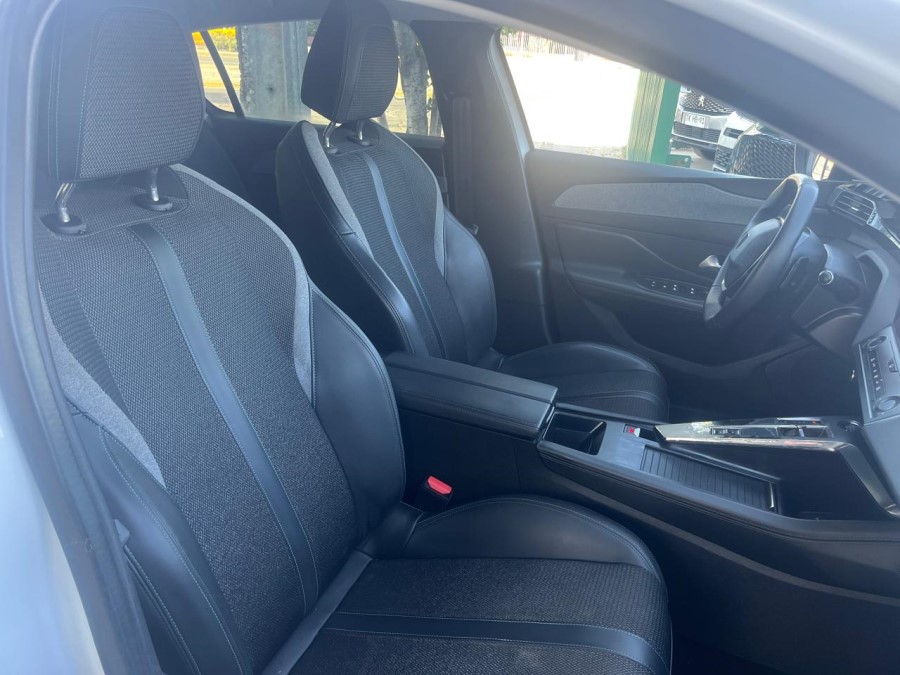 Peugeot 308 Puretech 1.2 Aut — foto 4 de 6