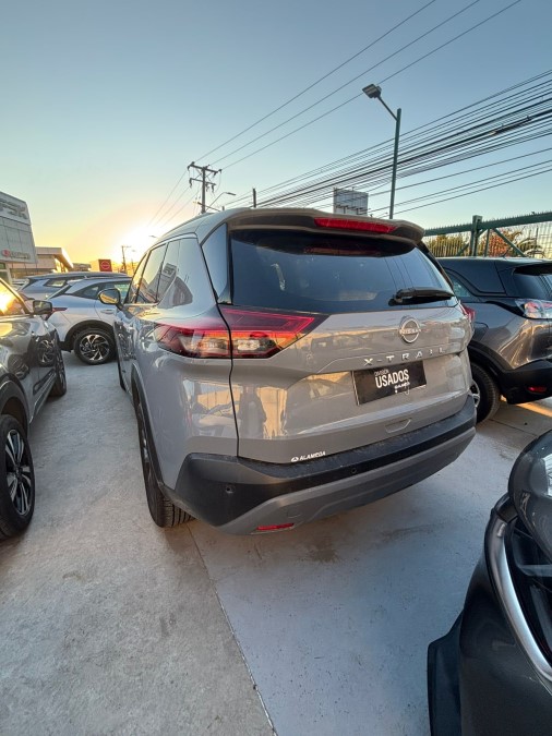 Nissan X Trail 2Wd 2.5 Aut — foto 2 de 4